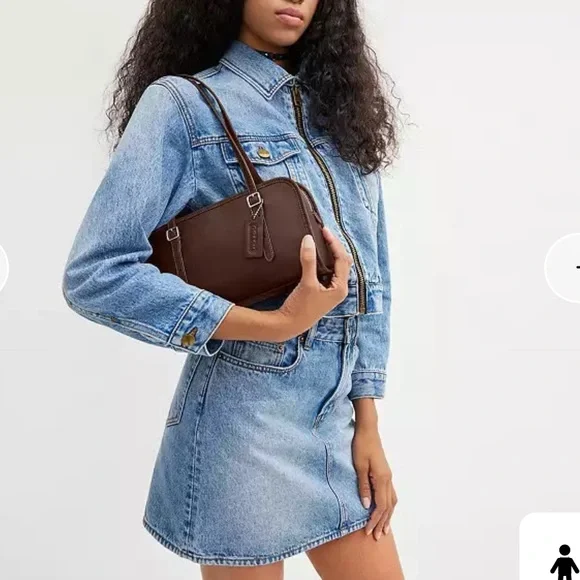 Coach Swing Zip Bag in colour silver/maple NWT - Picture 14 of 15